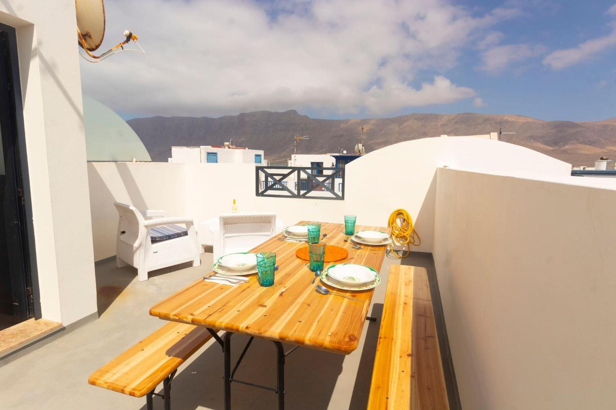 Hotel Casa Bianca Caleta De Famara Esterno foto